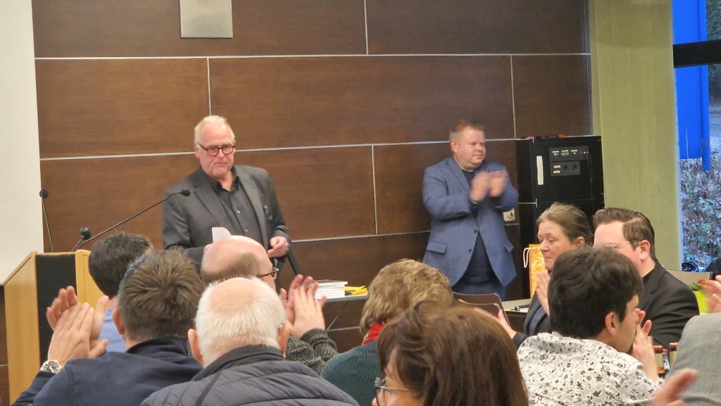 Heimatbundvorsitzender Bernhard Hoppe (li.) und Beiratsvorsitzender Thorsten Greuling. Foto: Sascha von Gerishem